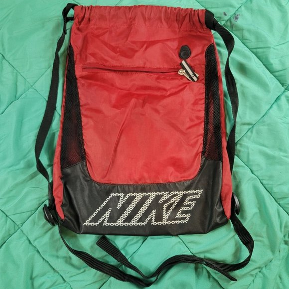 Nike Unisex Red Gym Bag Athletic Activewear Sports Carry On Backpack Logo Swoosh - Picture 1 of 12